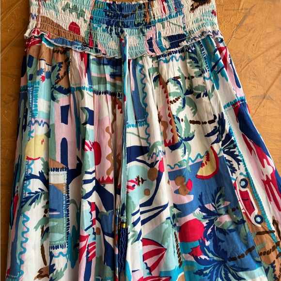 True Destinations Resort Wear Wide-Leg Pants 
Size Medium - Picture 3 of 7